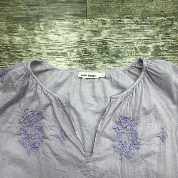 Roller Rabbit blouse - Picture 4 of 7